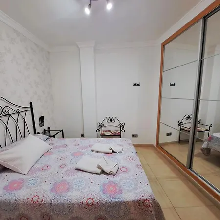 Lola 1 Nerja