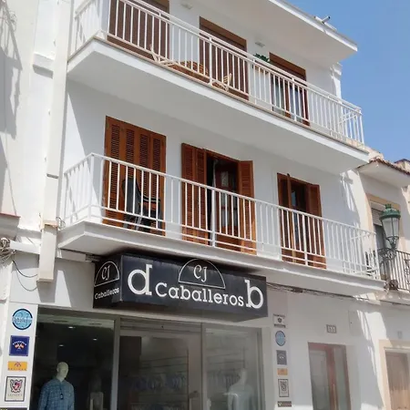 Lola 1 Nerja