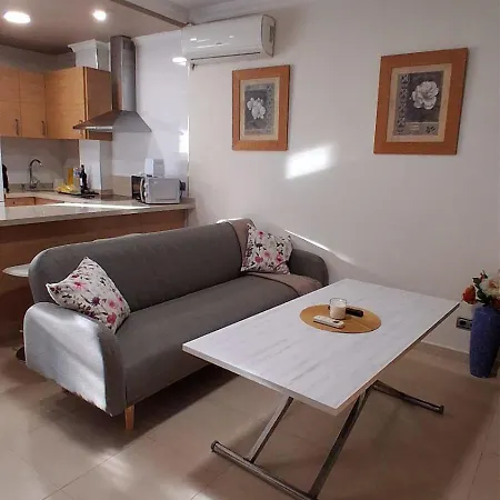 Lola 1 Apartment