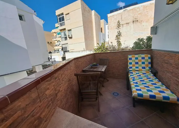 アパート Lola 1 ネルハ